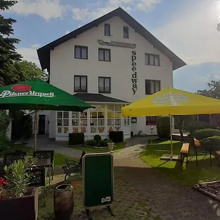Speedway فندق Mariánské Lázně